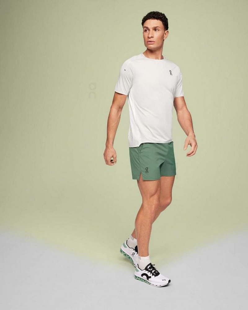 Short On Running Essential Hombre Verde Oliva | On_MX8193